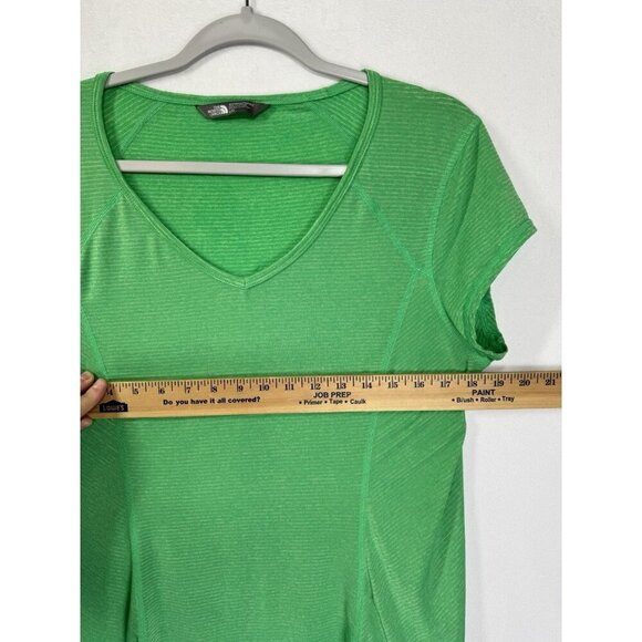 The North Face V-Neck Shirt Size Large Green Short Sleeve Lightweight Front Seam - Picture 8 of 9